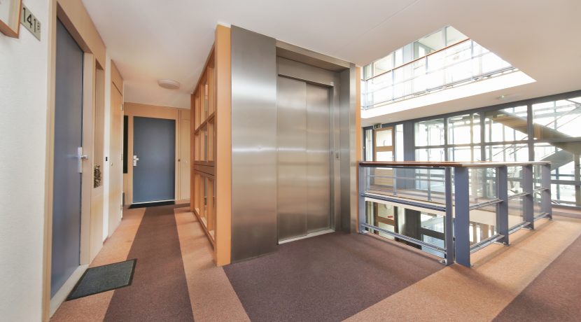 10 Kam Onnesln 141-a Lift 01a