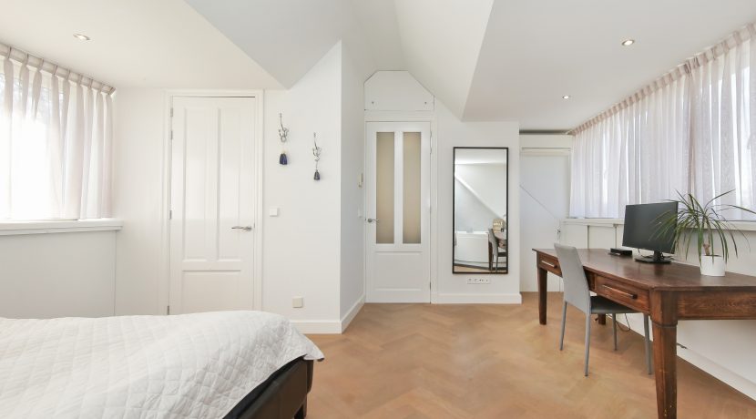 10 Uiverstr 2 Slk 03a