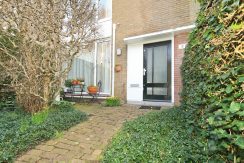 16 Toevlucht 8 Voortuin 01a