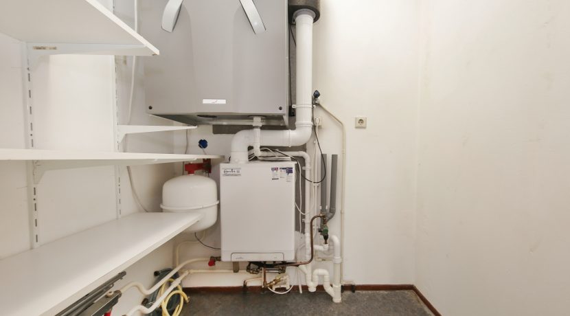 19 Kam Onnesln 141-a CV-wasruimte 01a