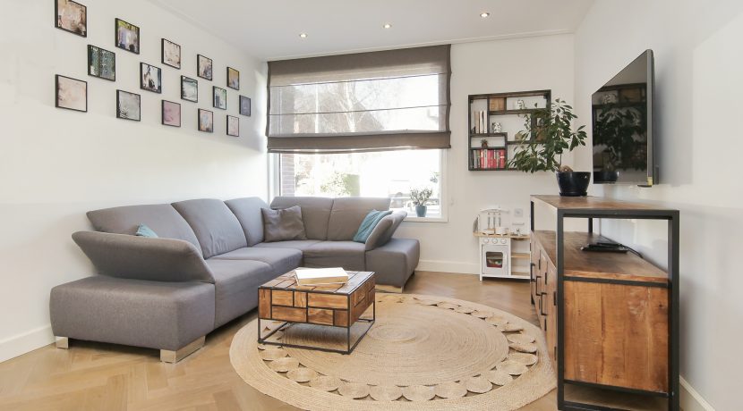 22 Uiverstr 2 Wk 01b