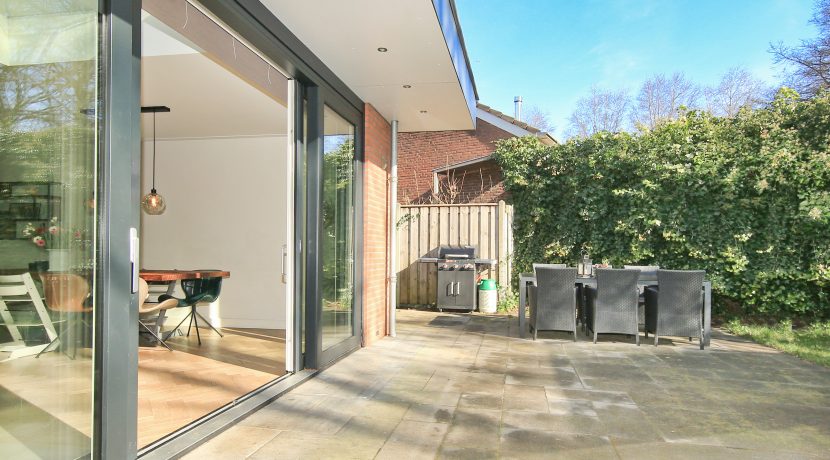 35 Uiverstr 2 Tuin 01b