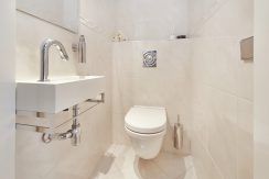 36 Count Basiestraat 22 toilet 01a