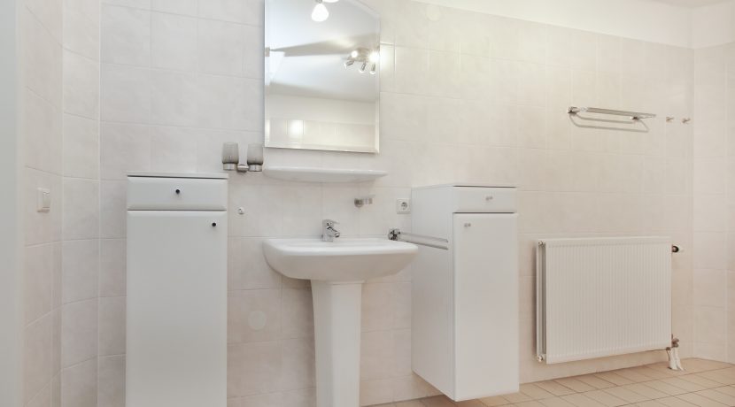 38 Kam Onnesln 141-a Badk 01c