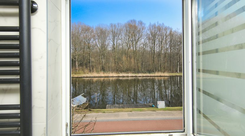 63 Nieuwemeerdijk 377 BK uitzicht