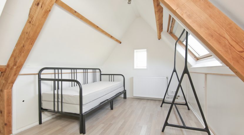 65 Nieuwemeerdijk 377 Zolder 01c