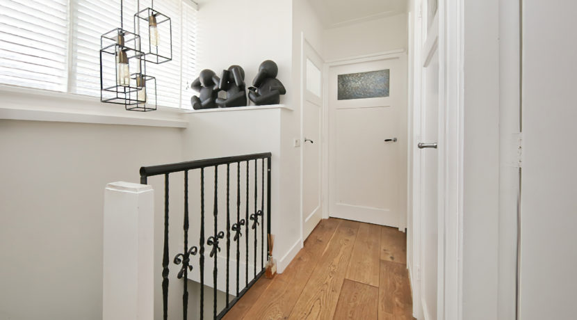 48 Roerdompstraat 5 Overloop 01a