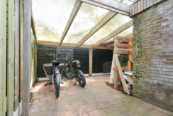 76 Akerdijk 269 stalling 01a